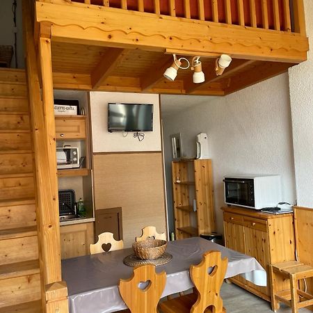 סן-מרטין-דה-בלוויל Appartement Pour 6 Personnes Au Pied Des Pistes Au Calme Aux Menuires Les Asters מראה חיצוני תמונה